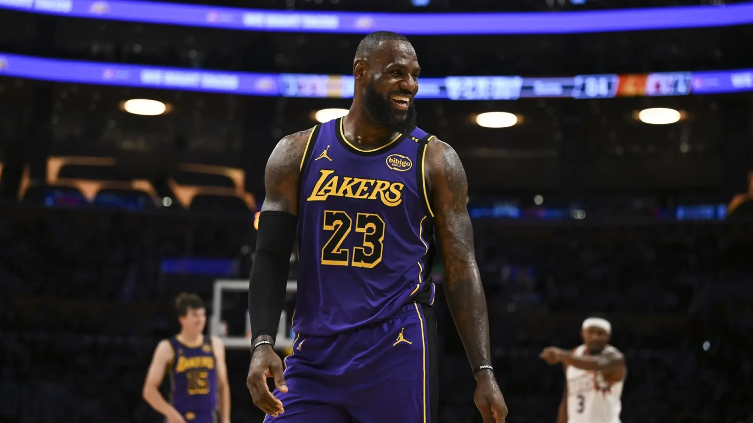 Cover Lebron James Lakers Season 2024 2025