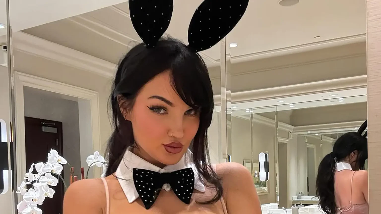 Cover Natalie Halcro Bunny Halloween 2024